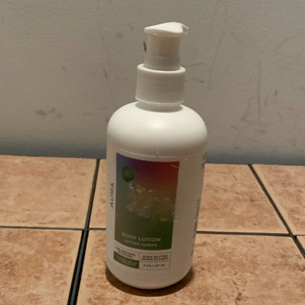 Aura Cucumber Melon Body Lotion 8oz New